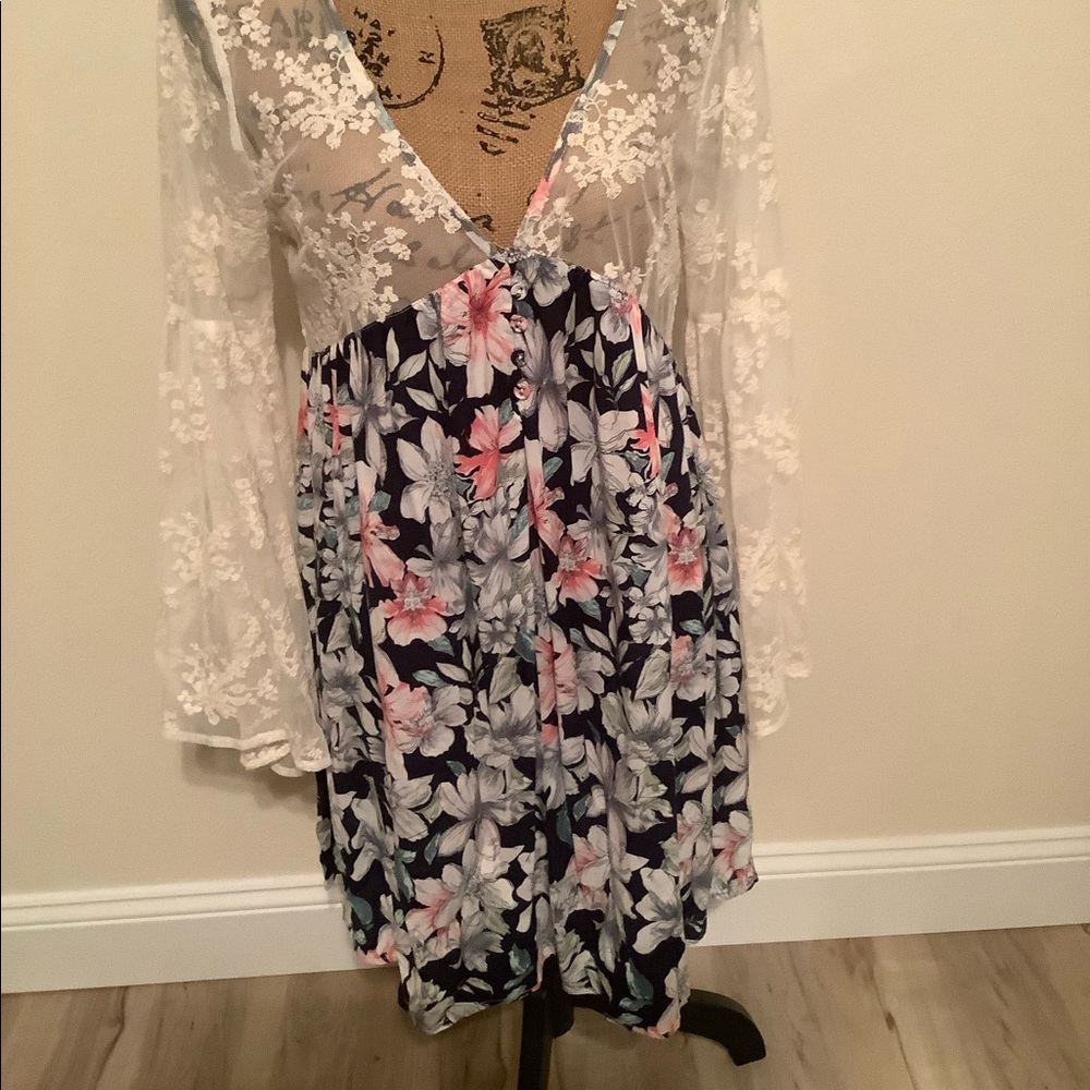 Dress multicolored bottom with long sleeve lace top